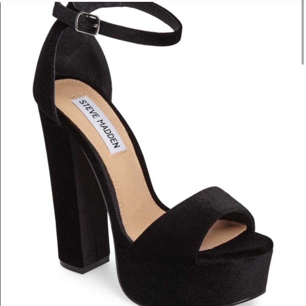 Steve Madden Gonzo black velvet heel